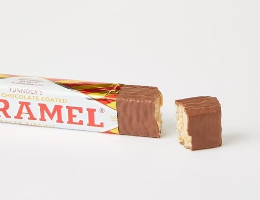 Tunnock's Real Milk Chocolate Caramel Wafer Biscuits 120 g (4 x 30g)- pack of 40 - Image 4