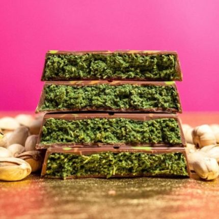 Viral Dubai Milk Chocolate Pistachio Kunafa Ultimate Chocolate Bar Experience